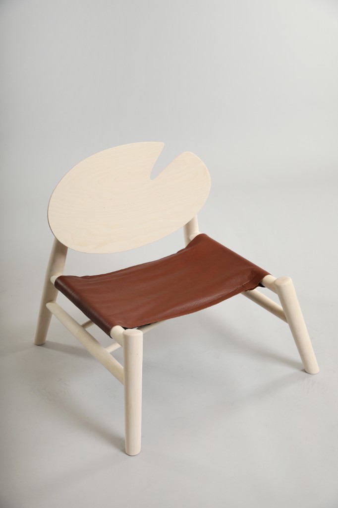 The Spanish Lily lounge chair
